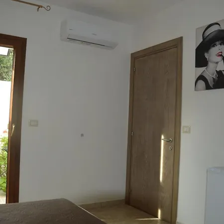 Depan Dance بيت ضيافة غالّيبولي