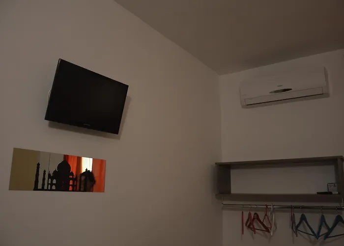 Guest house Depan Dance